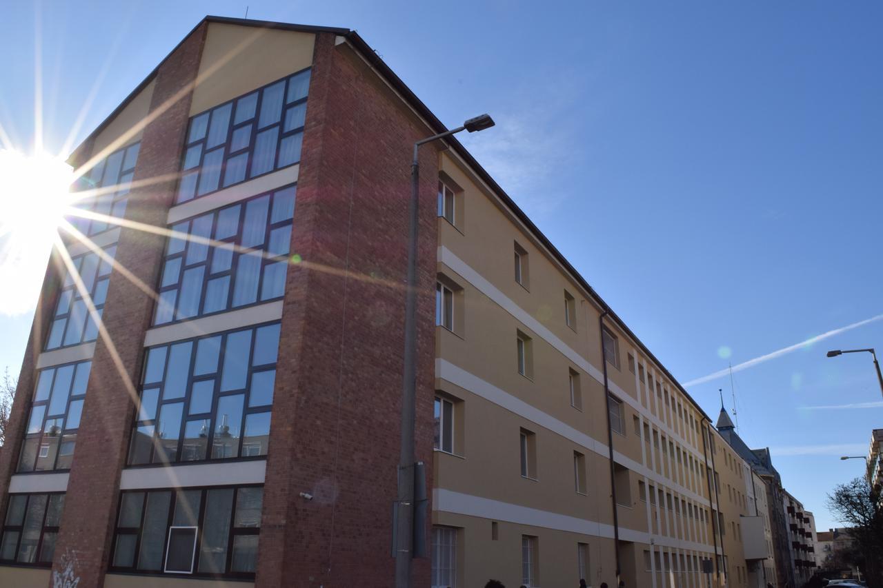Marothi Kollegium Hostel Debrecen Exterior photo
